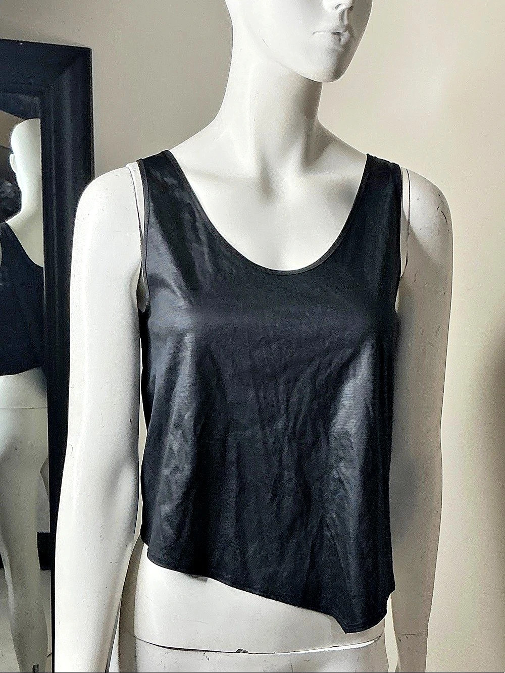 Helmut Lang 25Black Sleeveless Tank Top Like New